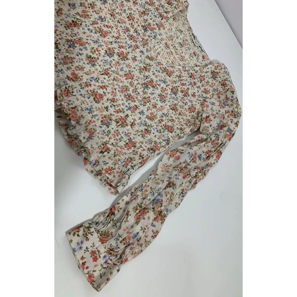 American Eagle Floral Cropped Vneck Long Sleeved Shirt XSmall Feminine‎ Ruffle